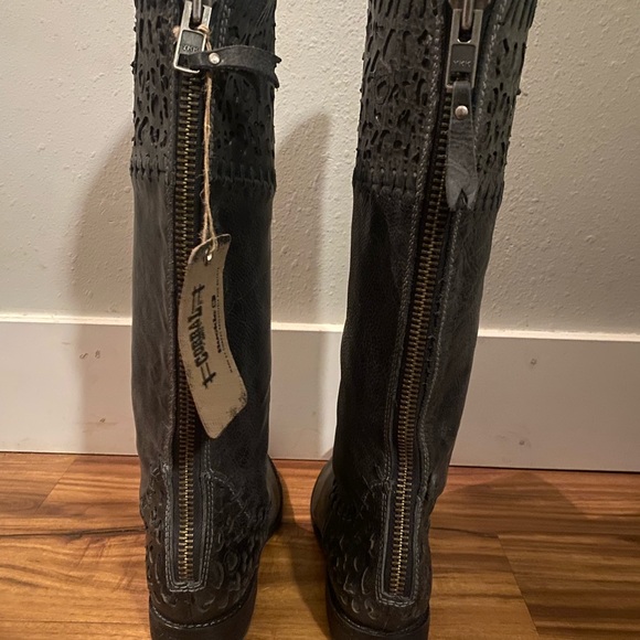 Corral tall leather leopard boots - Picture 3 of 11